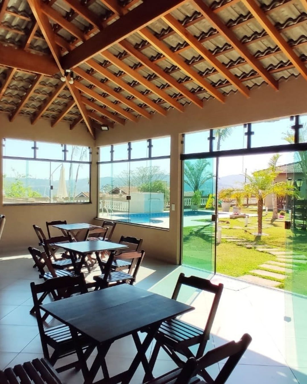 LINDA CHACARA NO MASCATE