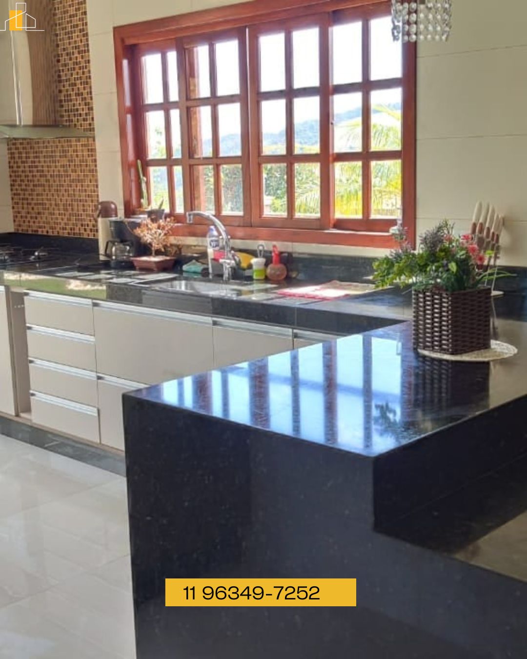 LINDA CHACARA NO MASCATE