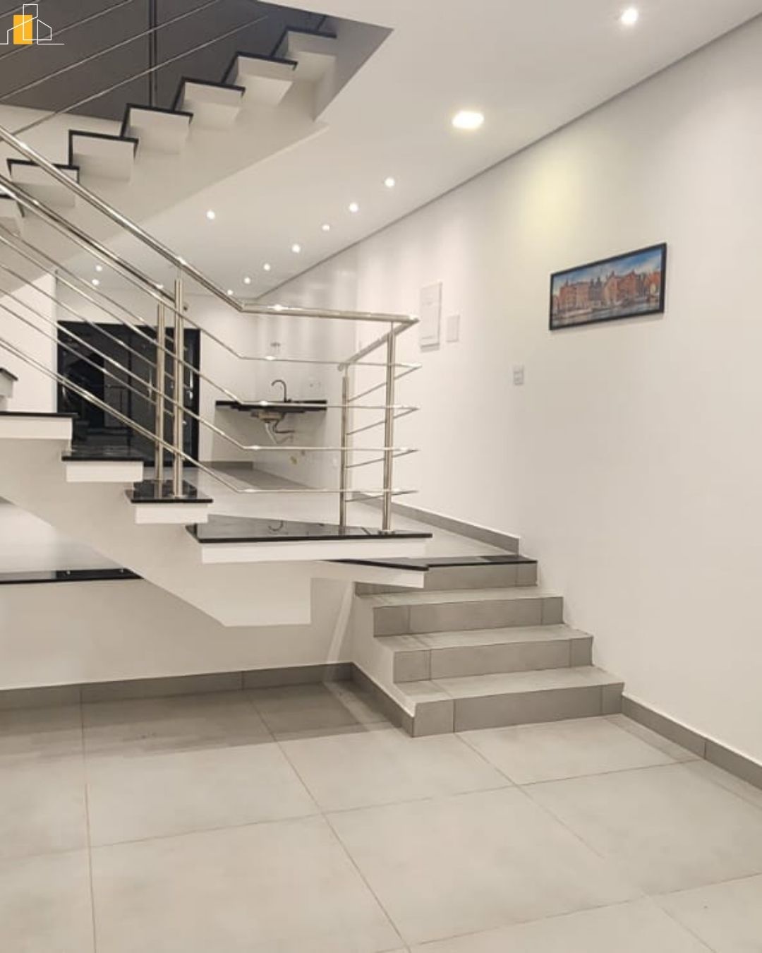 SOBRADO NO JARDIM DOS PINHEIROS ATIBAIA