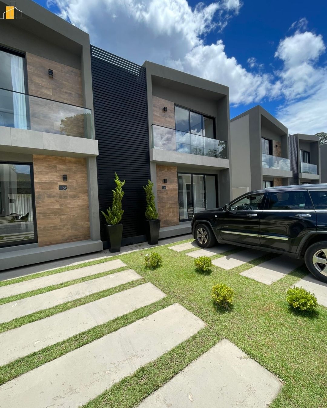 CASA EM   CONDOMINIO VUE 26 ATIBAIA