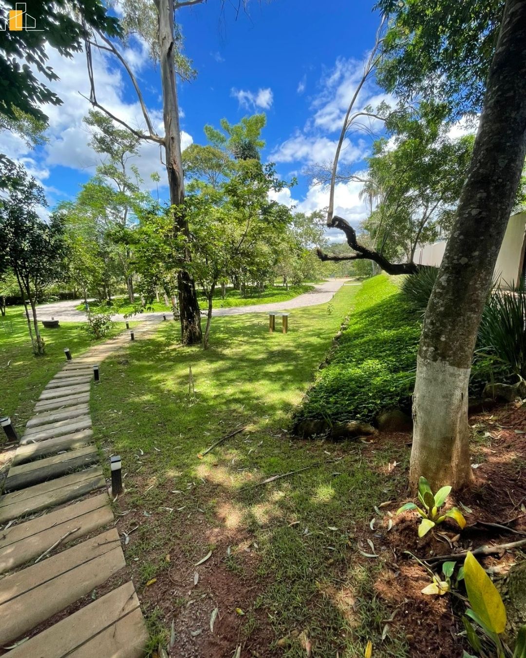 CASA EM   CONDOMINIO VUE 26 ATIBAIA