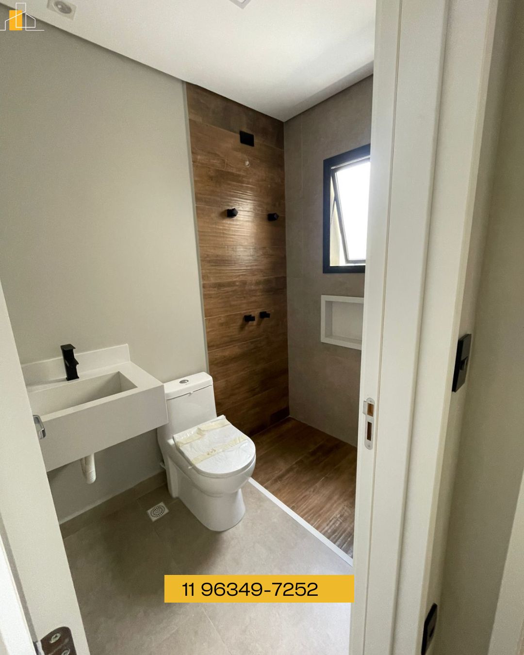 CASA EM   CONDOMINIO VUE 26 ATIBAIA