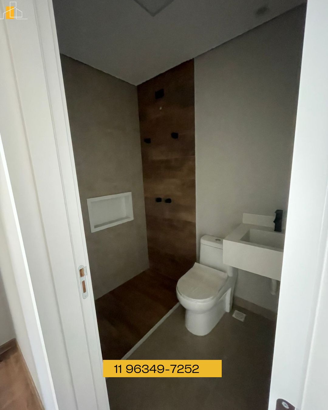 CASA EM   CONDOMINIO VUE 26 ATIBAIA