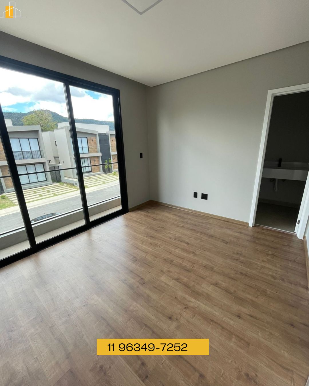 CASA EM   CONDOMINIO VUE 26 ATIBAIA