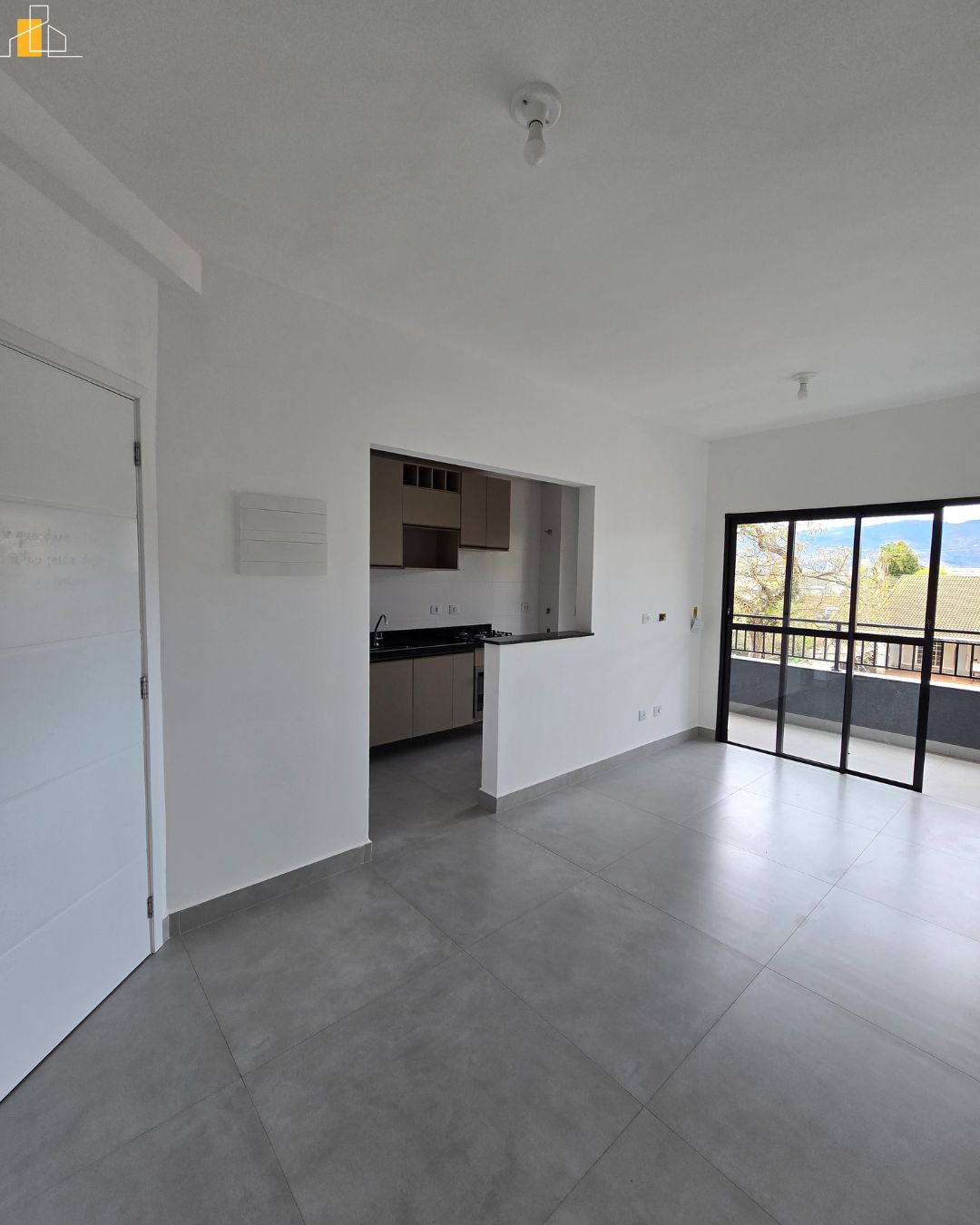 APARTAMENTO  EM SAFIRA ALVINOPOLIS