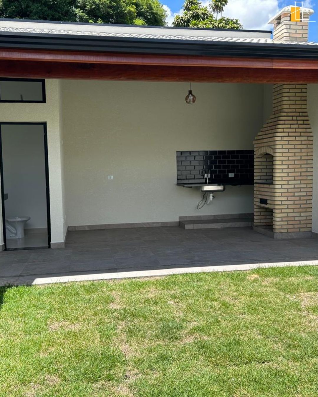 CASA TERREA  JARDIM DOS PINHEIROS ATIBAIA