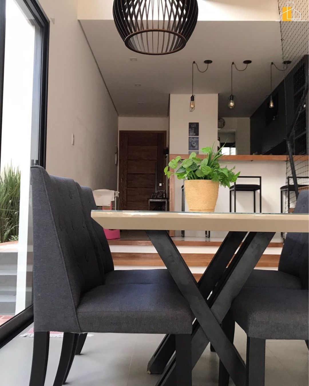 CASA MODERNA NOS JARDIM DOS PINHEIROS ATIBAIA