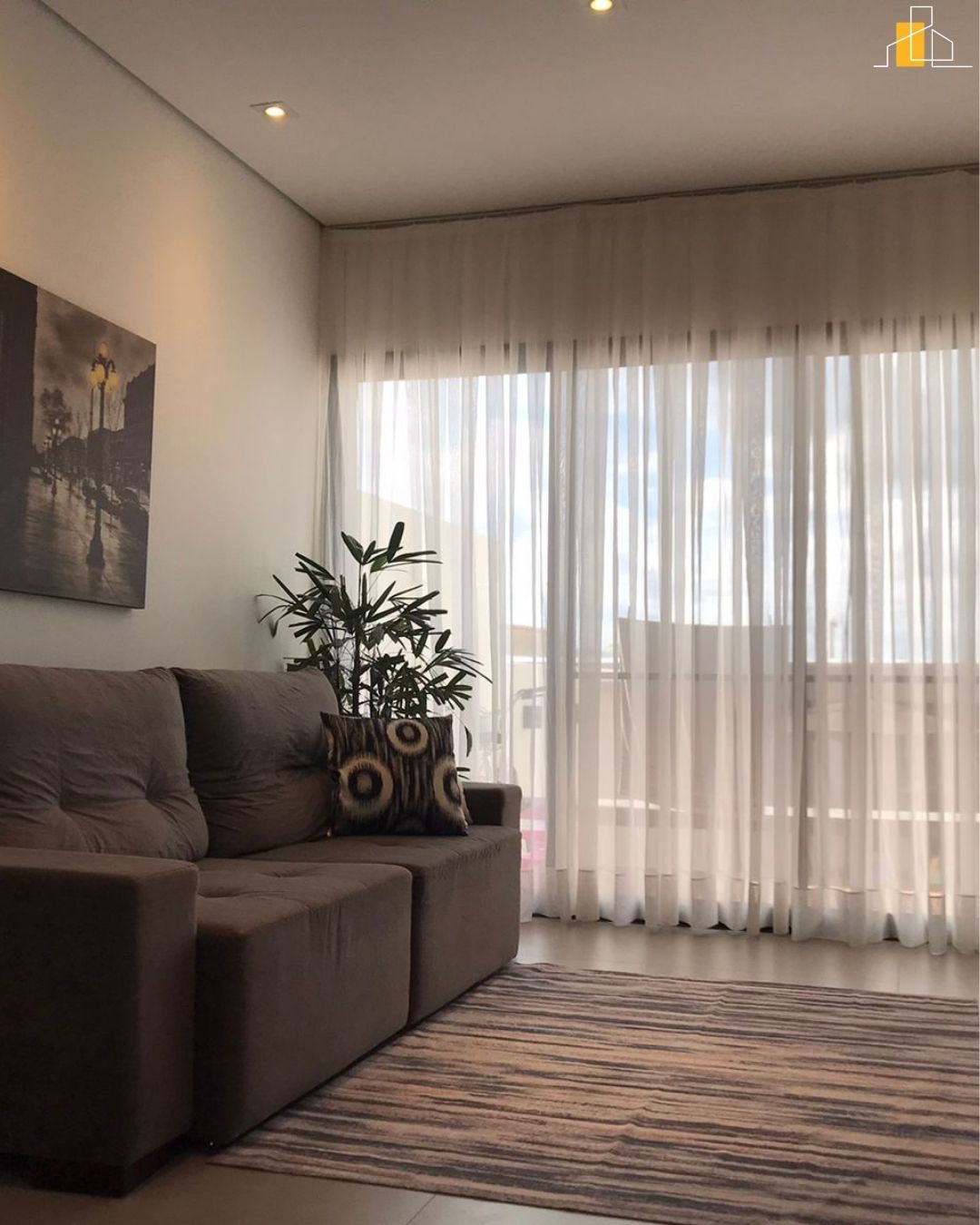 CASA MODERNA NOS JARDIM DOS PINHEIROS ATIBAIA