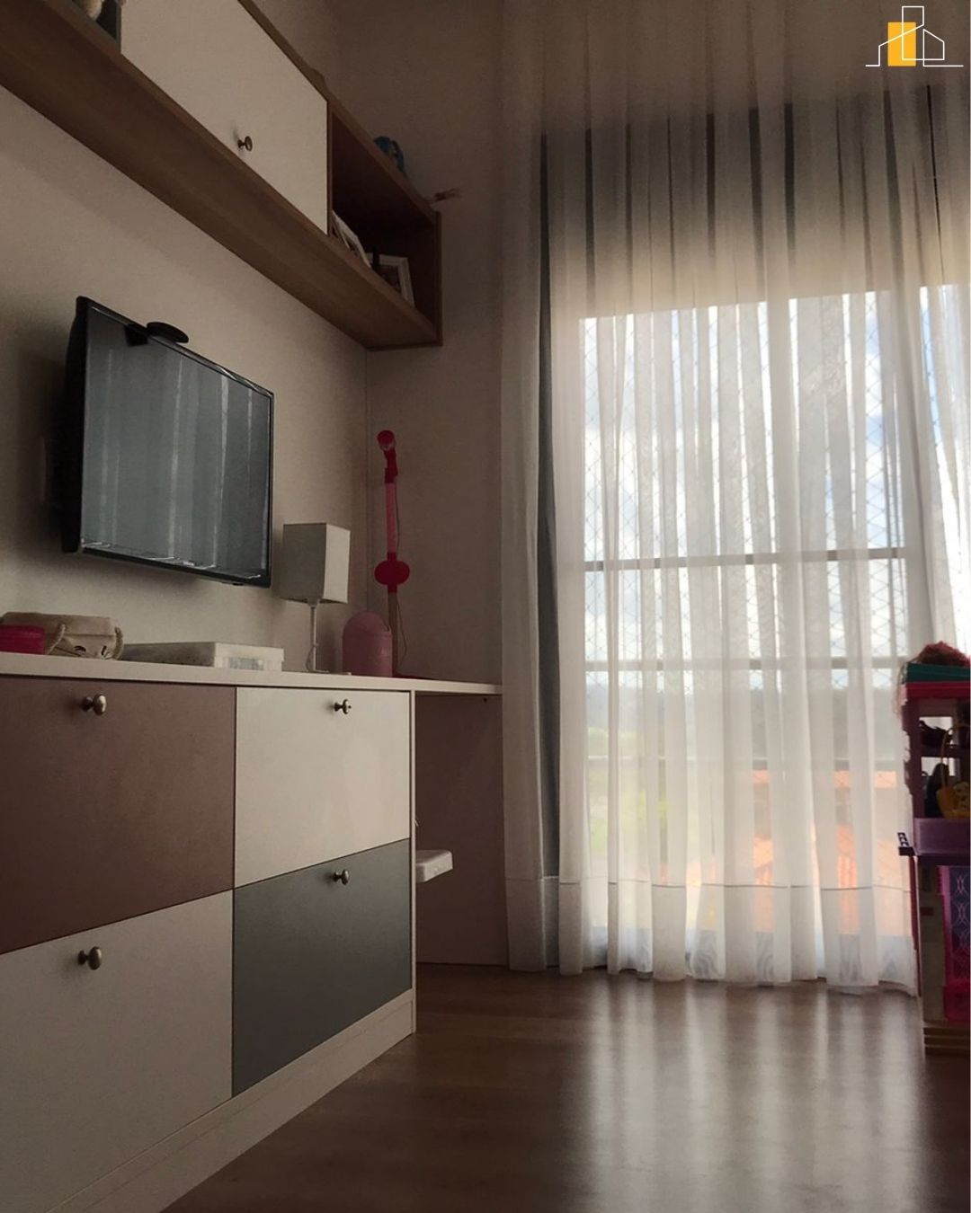 CASA MODERNA NOS JARDIM DOS PINHEIROS ATIBAIA