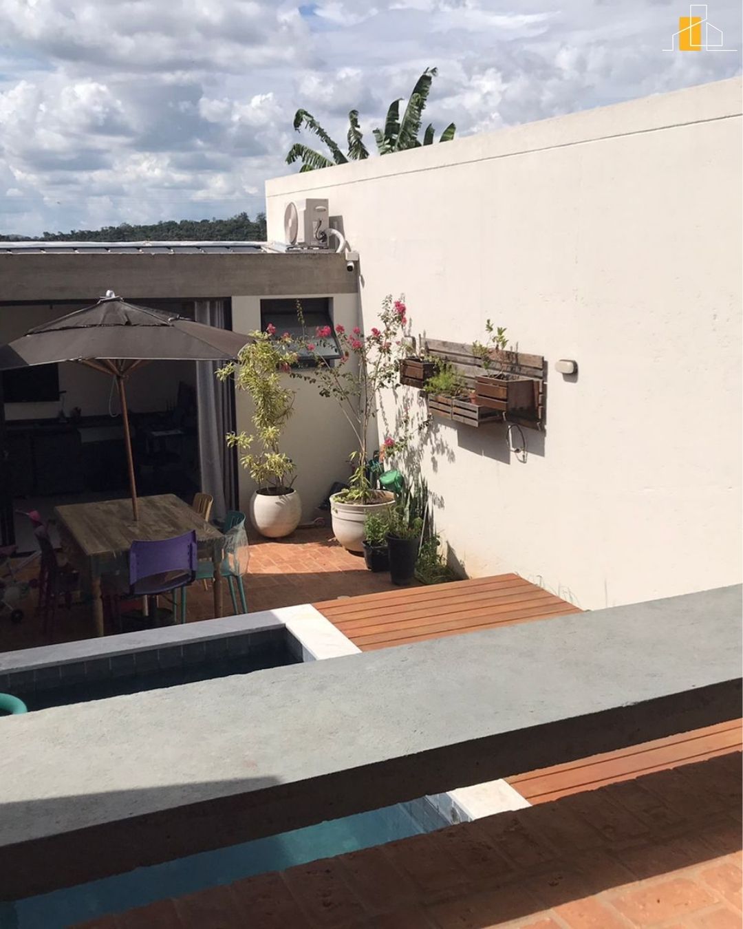 CASA MODERNA NOS JARDIM DOS PINHEIROS ATIBAIA