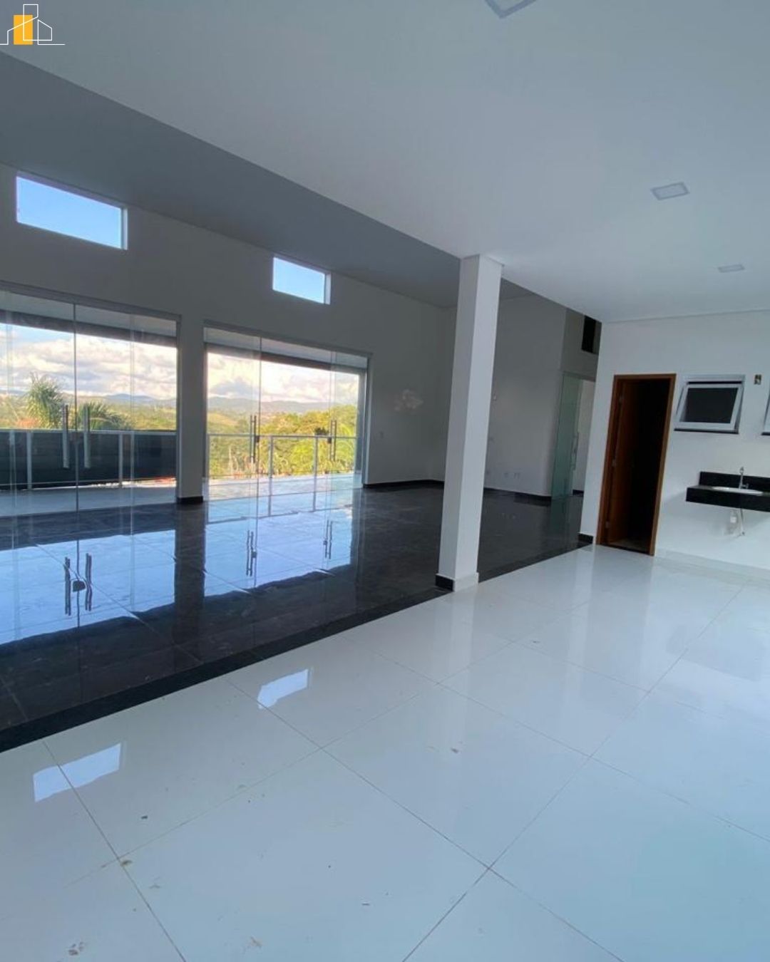 CASA EM CONDOMINIO ALPES DOURO COM 3 SUITES