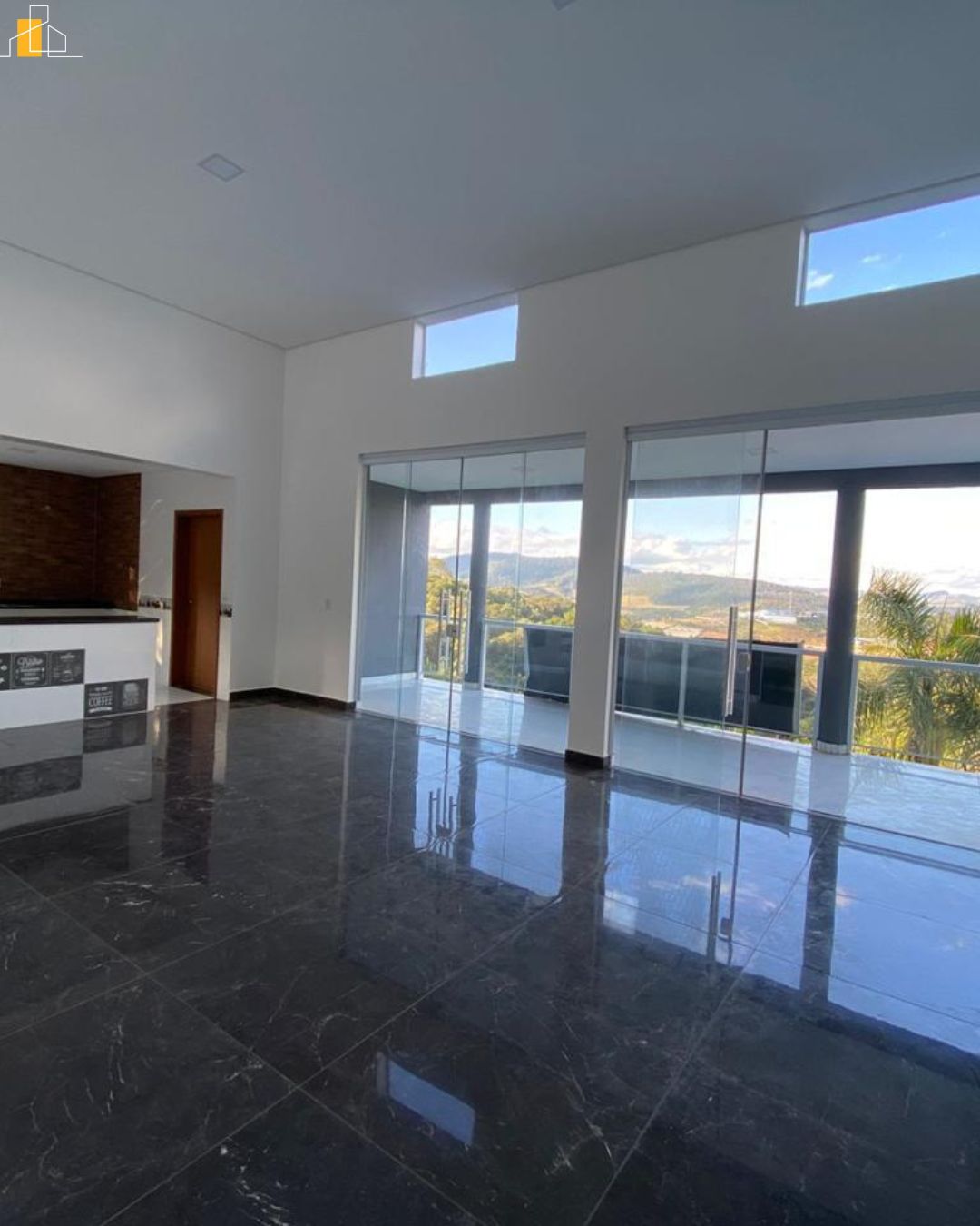 CASA EM CONDOMINIO ALPES DOURO COM 3 SUITES