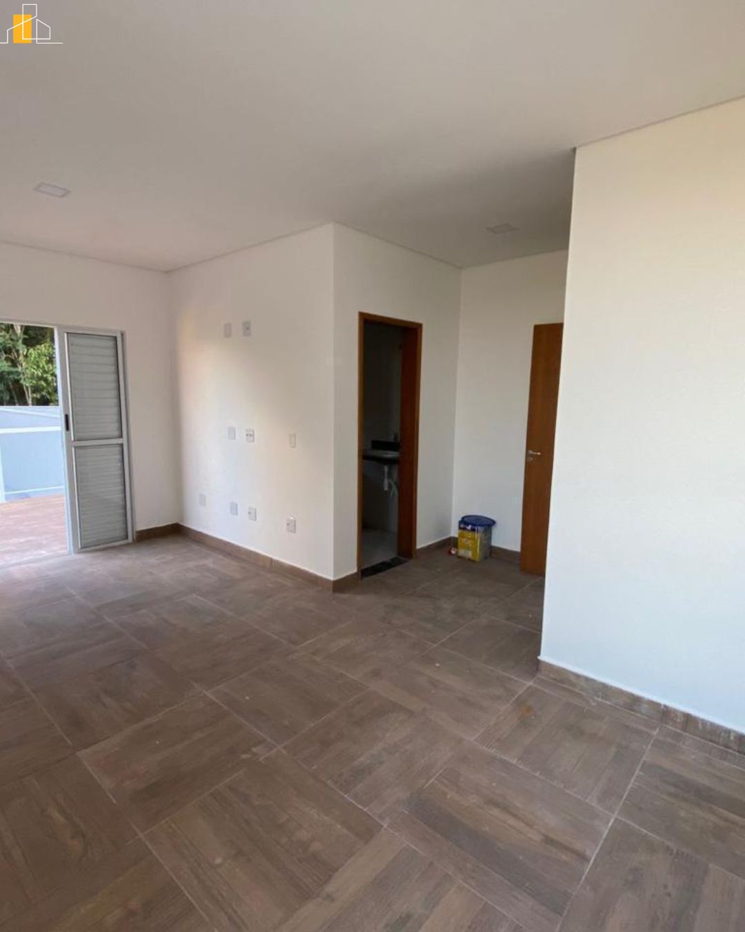 CASA EM CONDOMINIO ALPES DOURO COM 3 SUITES