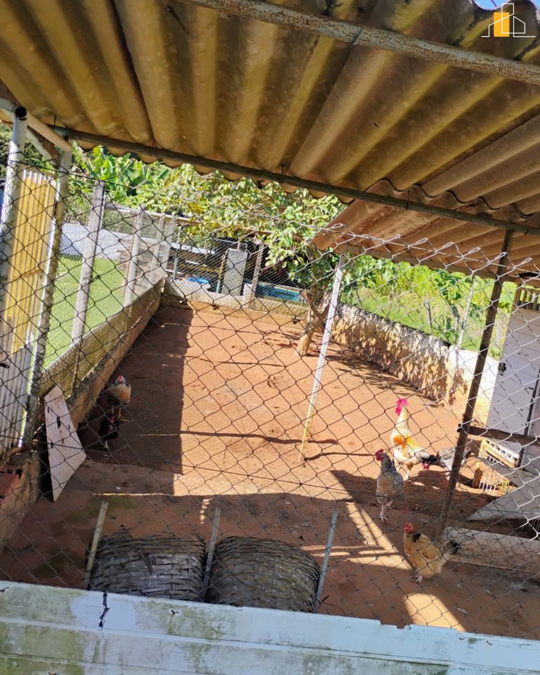 CHACARA COM LAGO EM NAZARE PAULISTA