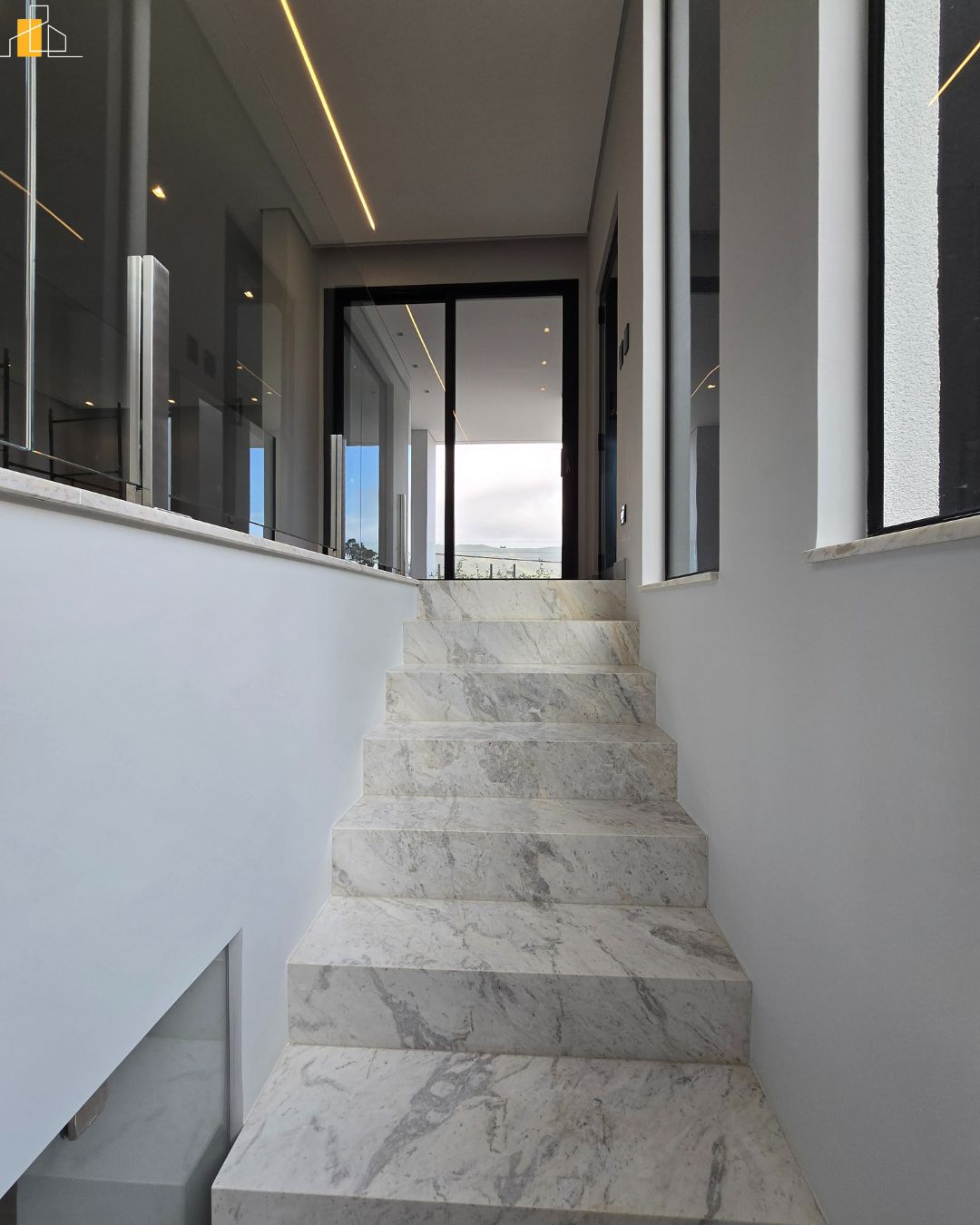 CASA EM CONDOMINIO VISTA DA SERRA