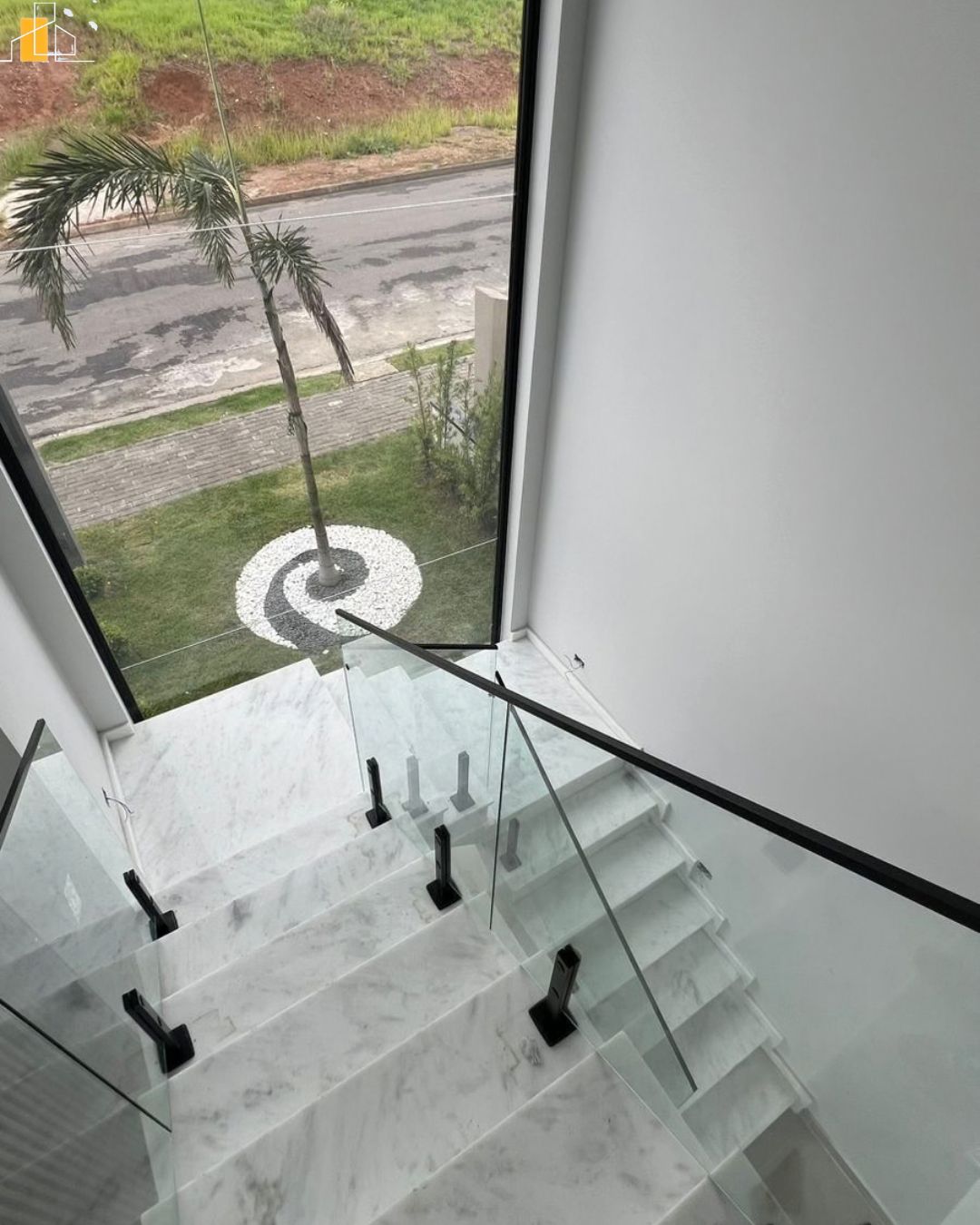 CASA EM CONDOMINIO PORTAL LAMIS ATIBAIA 1