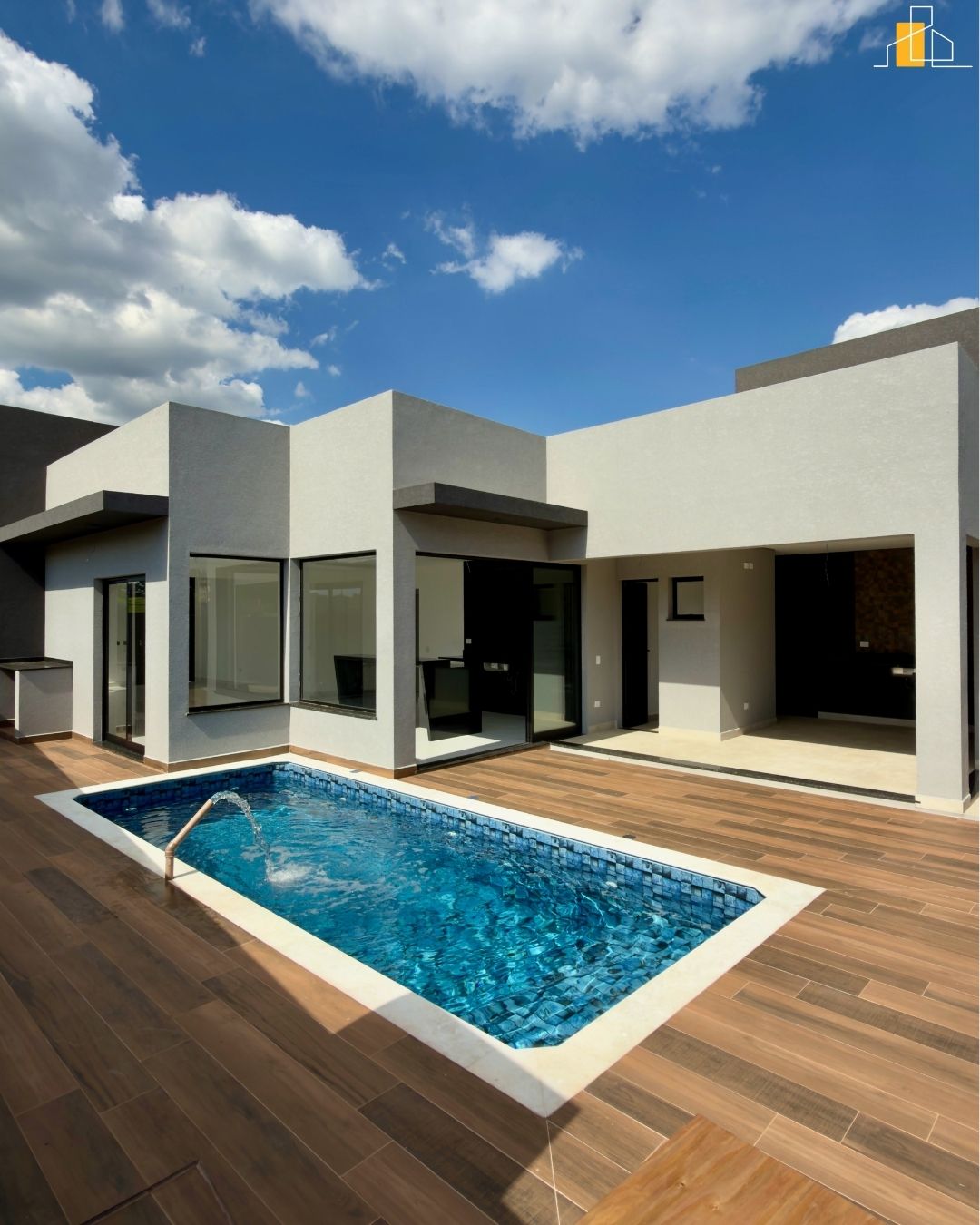 CASA A VENDA NO PORTAL LAMIS EM ATIBAIA