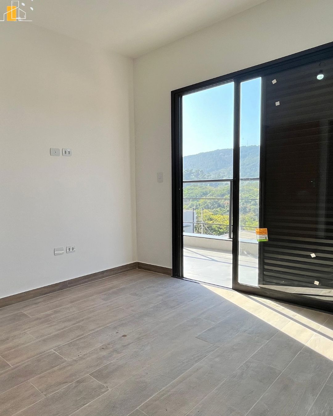 SOBRADO EM CONDOMINIO BUONA VITA GOLD EM ATIBAIA