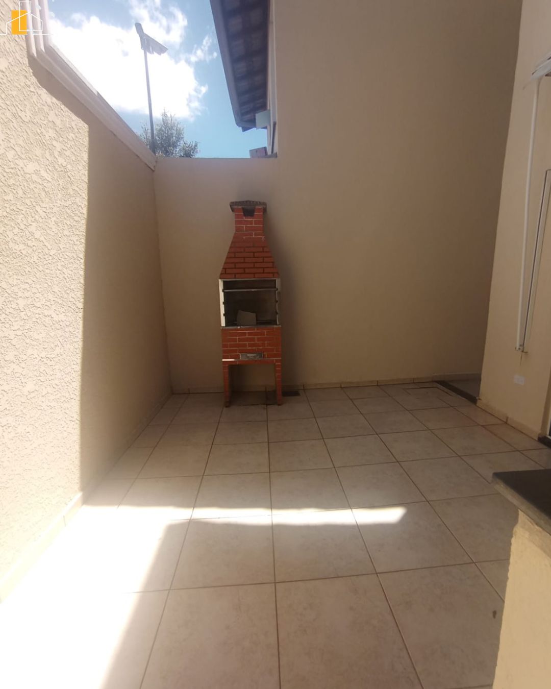 SOBRADO PARA LOÇACÃO EM QUINTAS DE MARIAS BJP