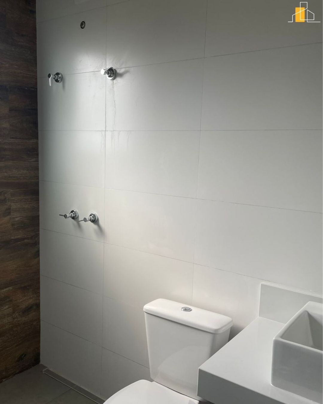 CASA EM CONDOMINIO PORTAL LAMIS ATIBAIA