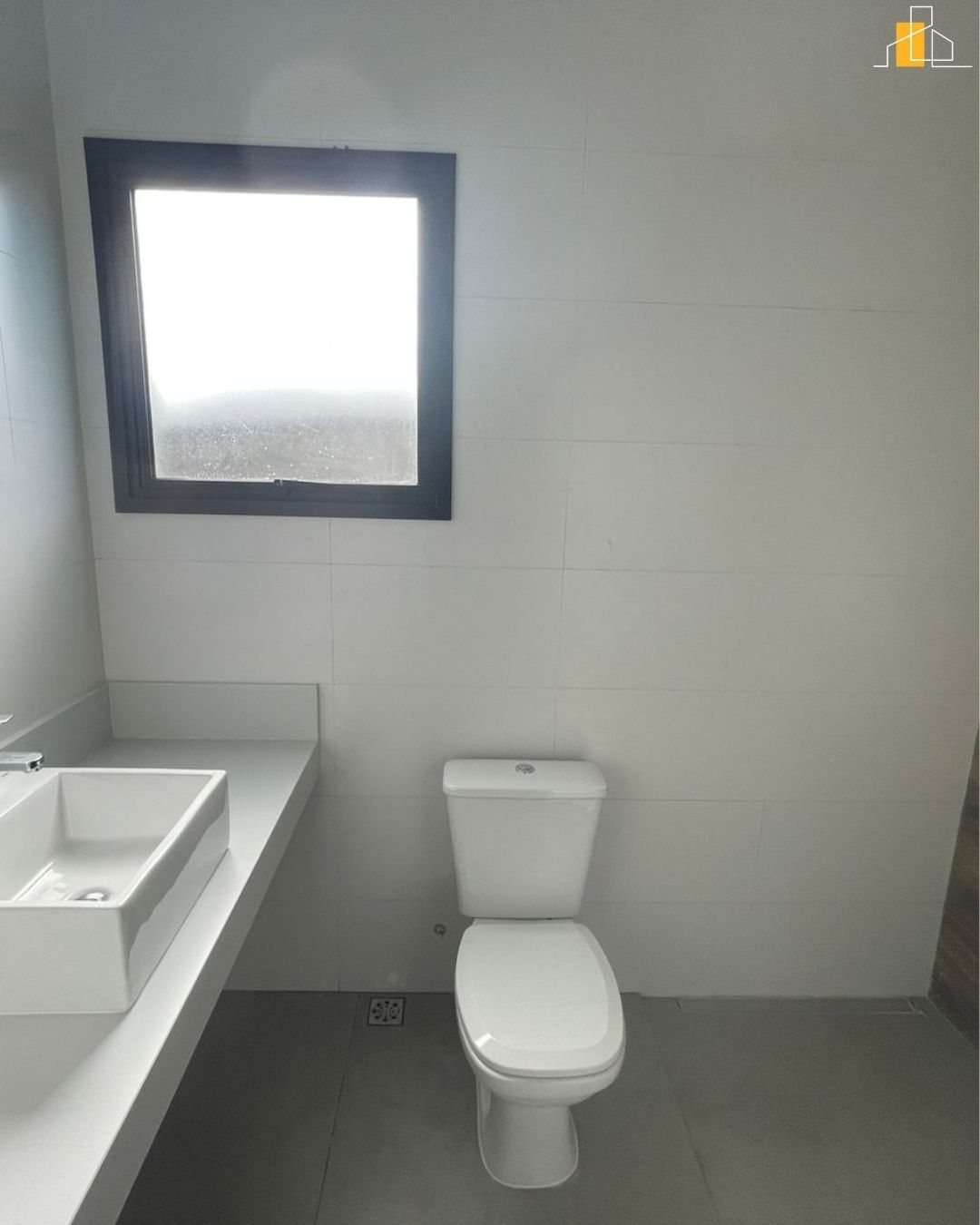 CASA EM CONDOMINIO PORTAL LAMIS ATIBAIA