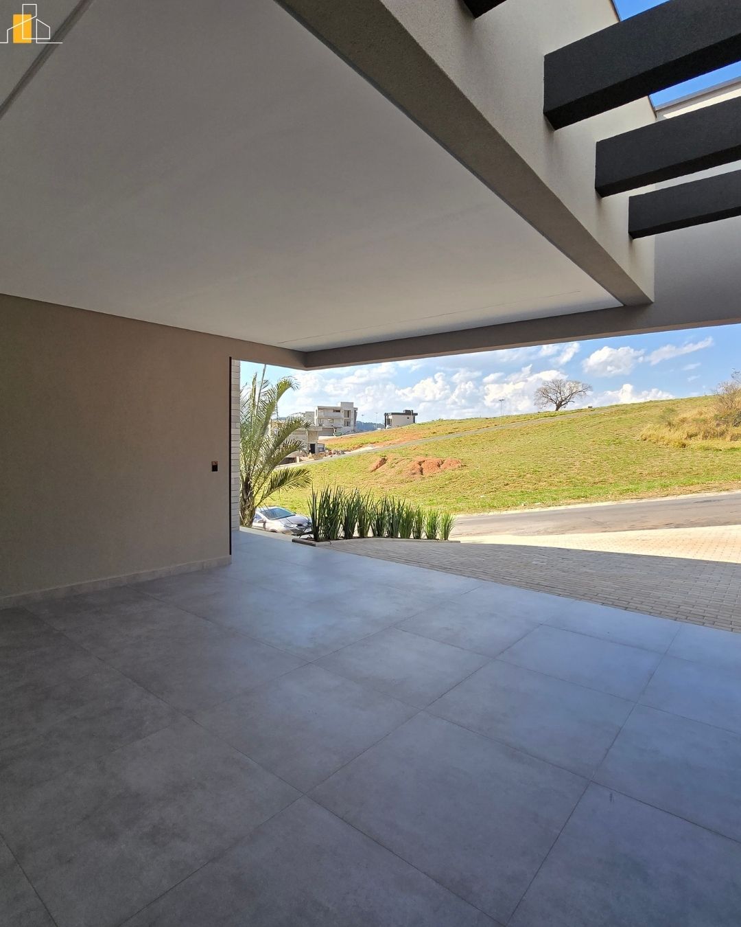 CASA EM CONDOMINIO PORTAL LAMIS AUTOMATIZA PELA ALEXA EM ATIBAIA