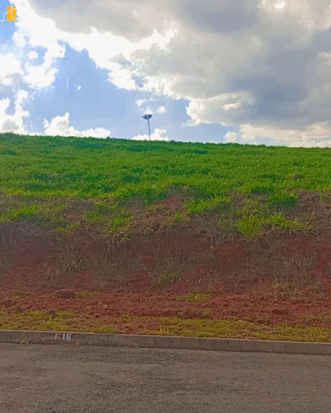 TERRENO EM PORTAL LAMIS DE 300M2  ATIBAIA E16