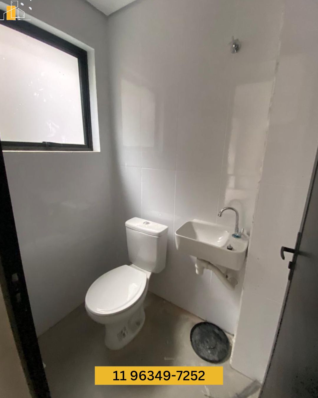 PRÉDIO COMERCIAL COM 11 SALAS EM BJP