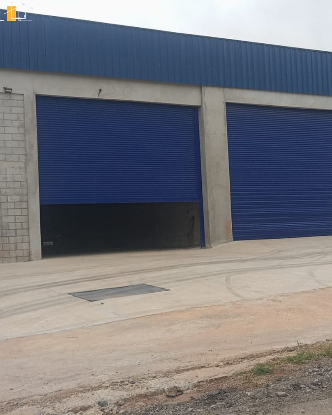 GALPÃO PARA LOCAÇÃO EM PIRACAIA