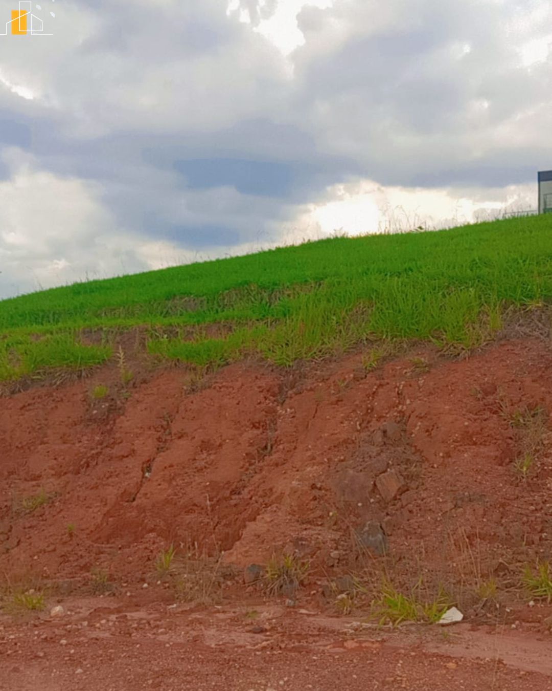 TERRENO EM PORTAL LAMIS ATIBAIA  V6