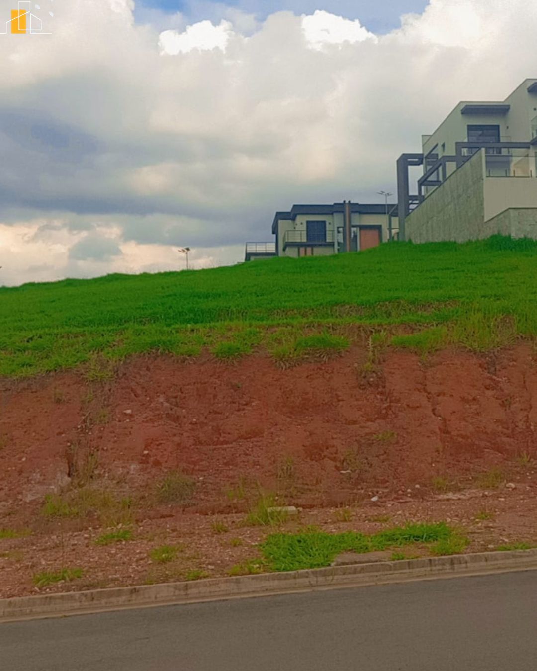 TERRENO EM PORTAL LAMIS ATIBAIA  V6