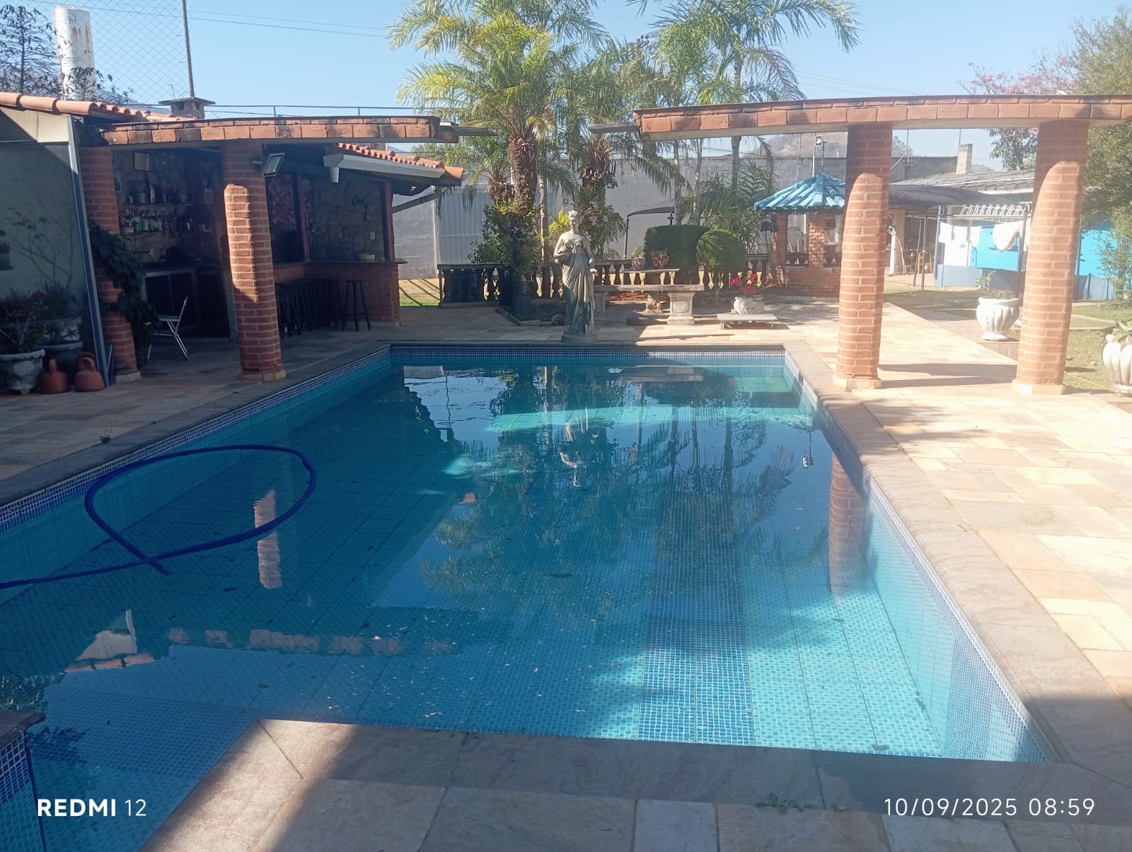 Área Espetacular na Av. Lucas Nogueira Garcez  AtibaiaSP