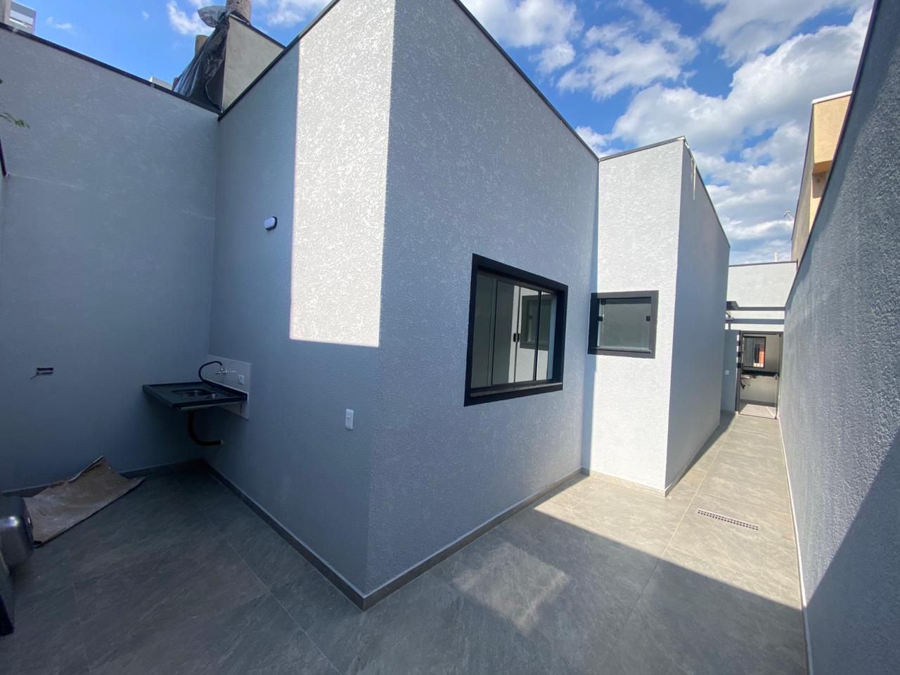  Linda Casa Térrea no Bairro Lamismar 1  Bom Jesus dos PerdõesSP