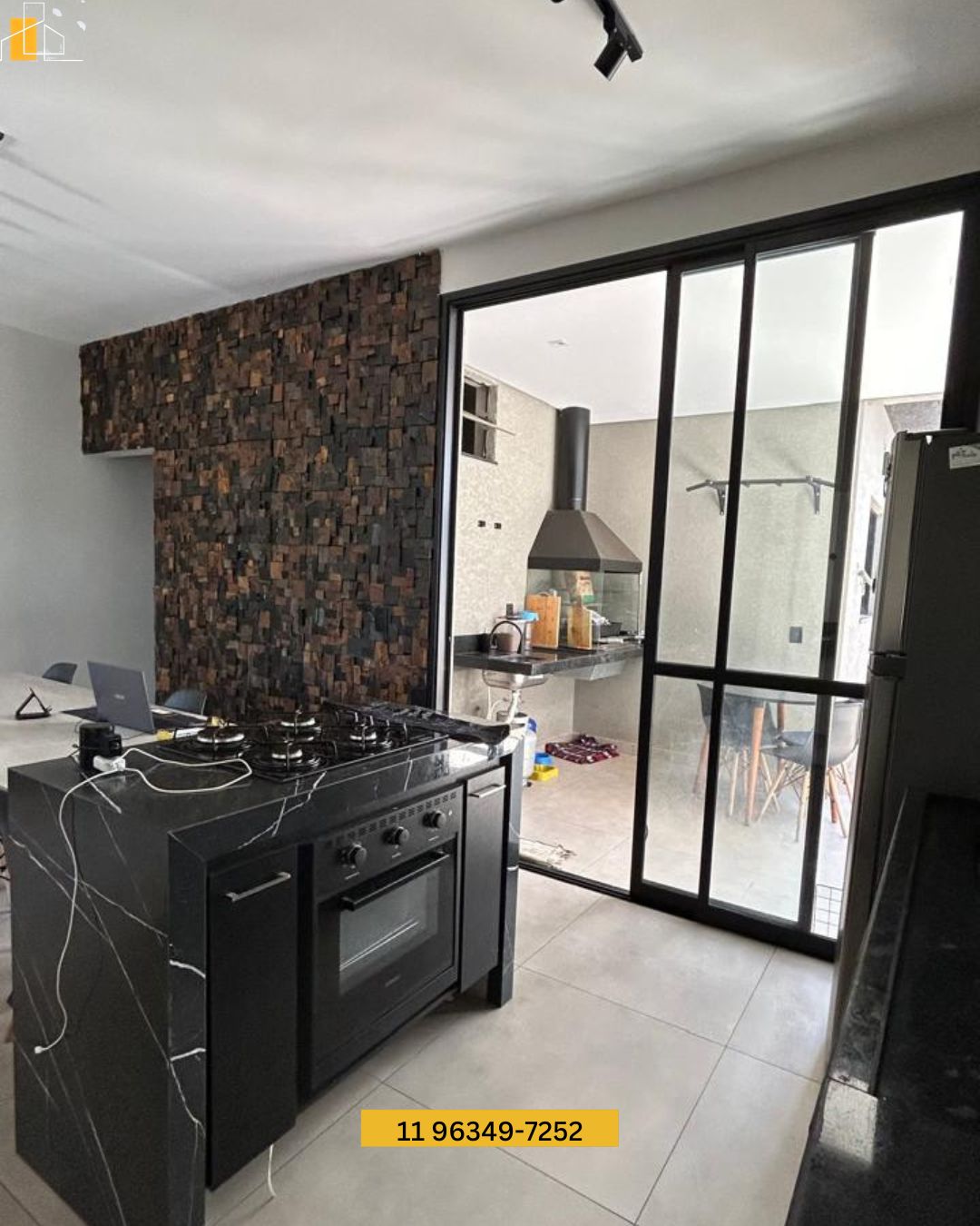 Casa Térrea Moderna à Venda em Bom Jesus dos PerdõesSP