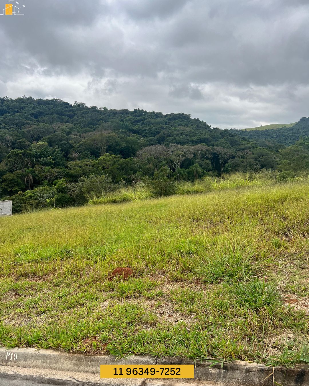 TERRENO À VENDA  CONDOMÍNIO PORTAL LAMIS P19 ATIBAIA-SP 