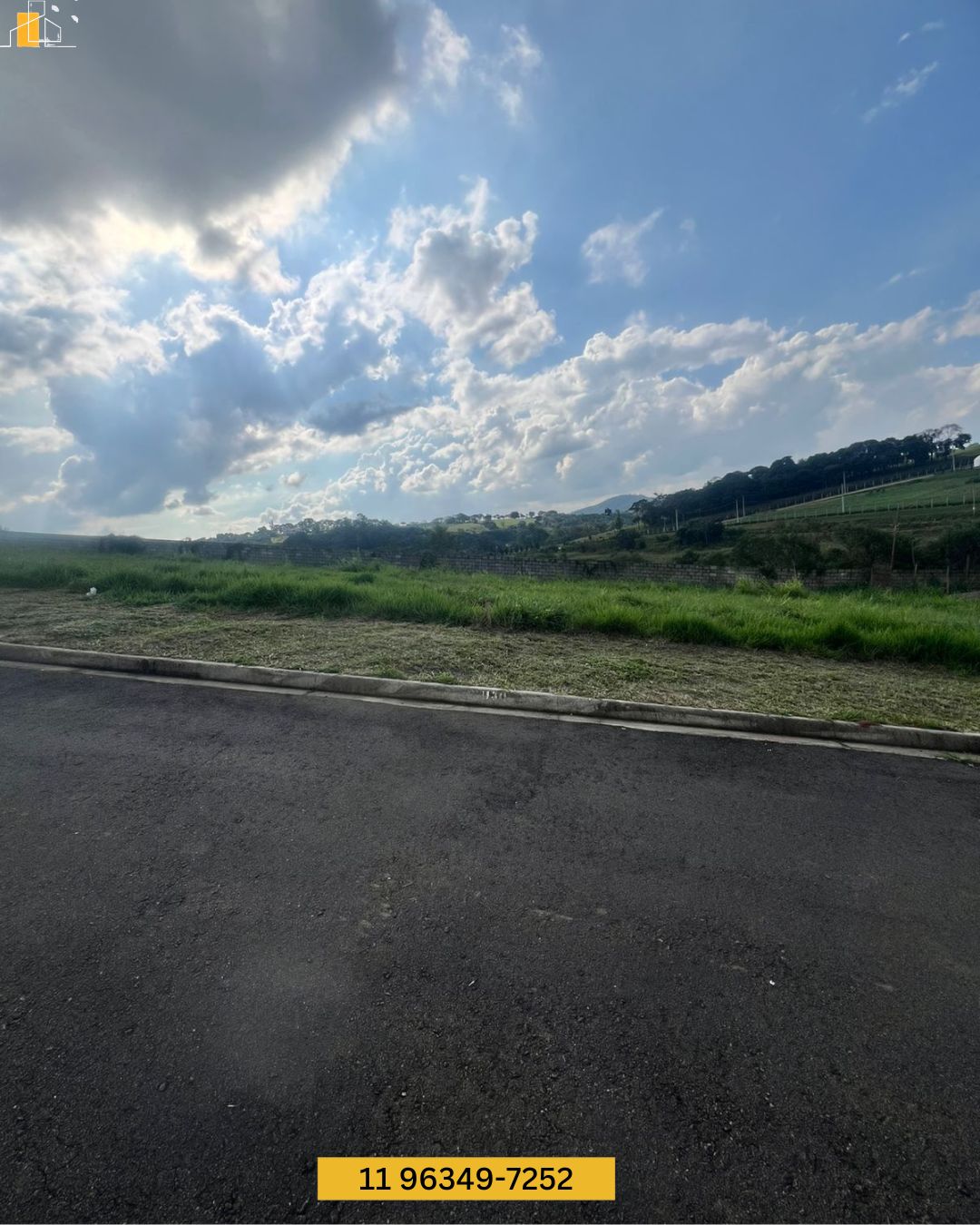 TERRENO À VENDA  CONDOMÍNIO PORTAL LAMIS U20 ATIBAIA-SP