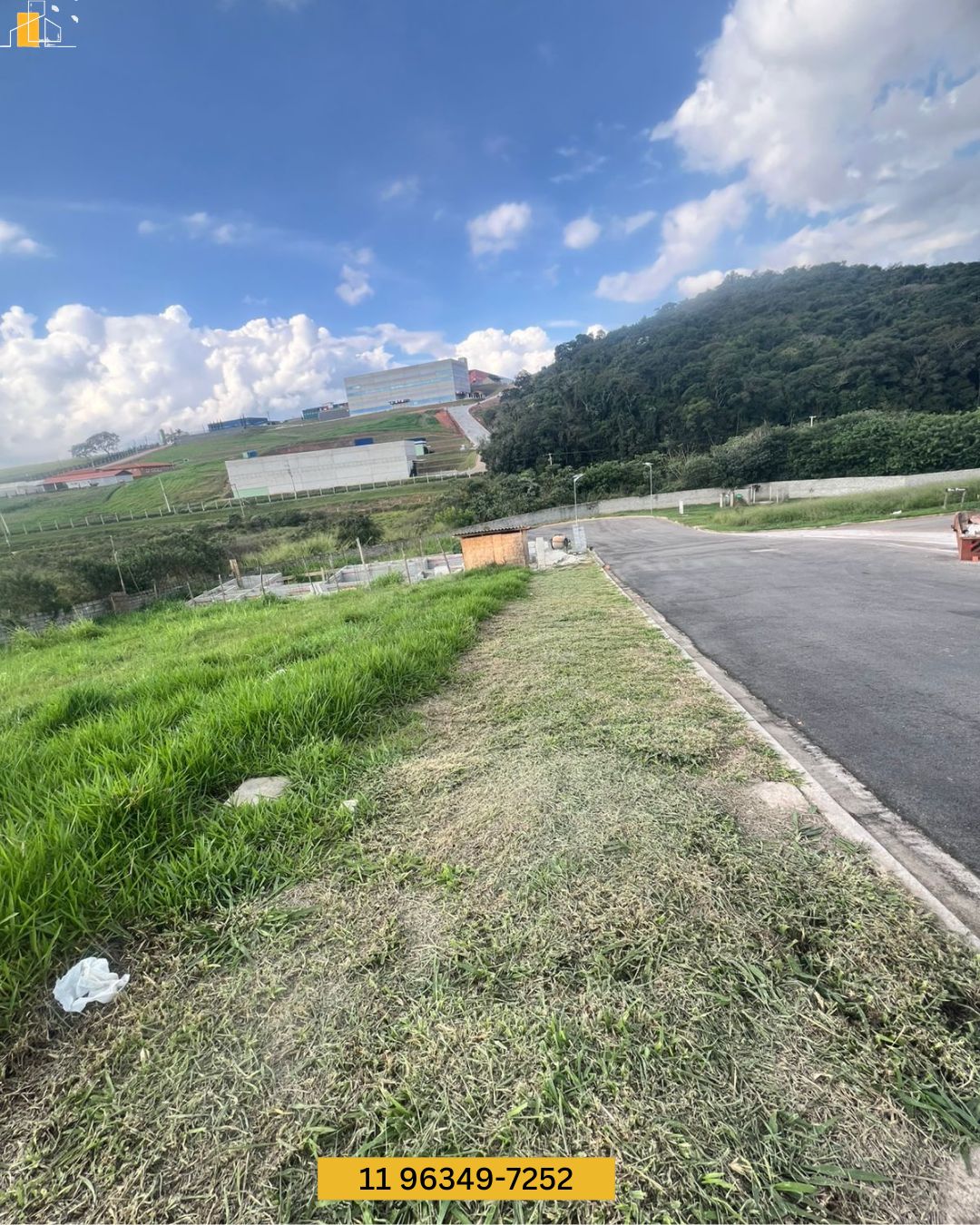 TERRENO À VENDA  CONDOMÍNIO PORTAL LAMIS U20 ATIBAIA-SP